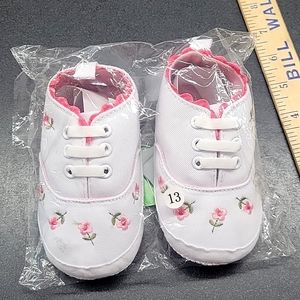 Girl's white with pink flowers shoes size 13
